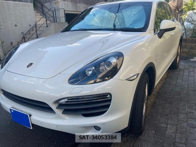 Porsche CAYENNE 2012-11 8414376-1