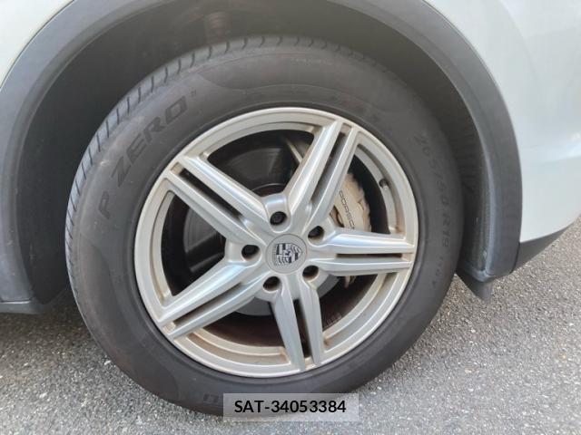 Porsche CAYENNE 2012-11 8414376-4