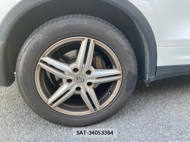 Porsche CAYENNE 2012-11 8414376-5