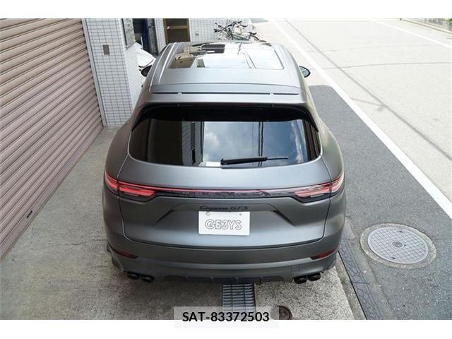 Porsche CAYENNE 2022-03 8526580-10