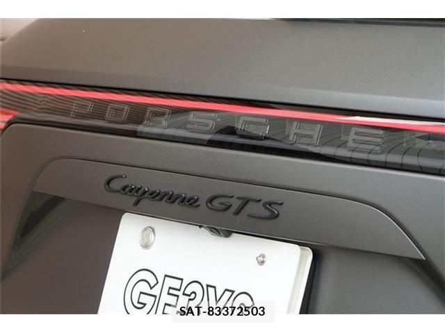 Porsche CAYENNE 2022-03 8526580-11