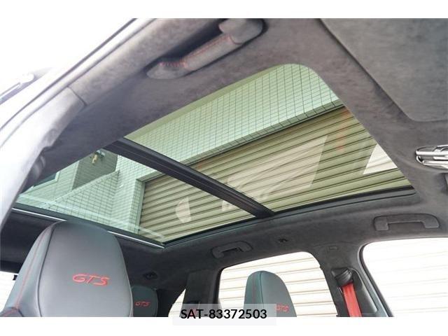 Porsche CAYENNE 2022-03 8526580-24