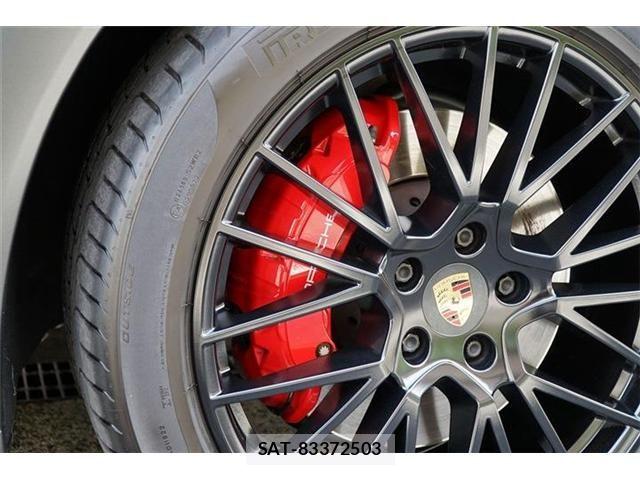 Porsche CAYENNE 2022-03 8526580-28
