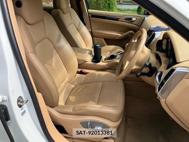 Porsche CAYENNE 2013-11 8563176-19