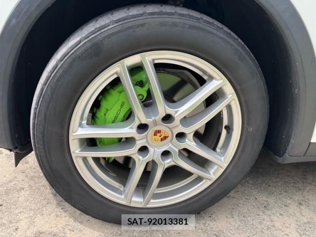 Porsche CAYENNE 2013-11 8563176-7