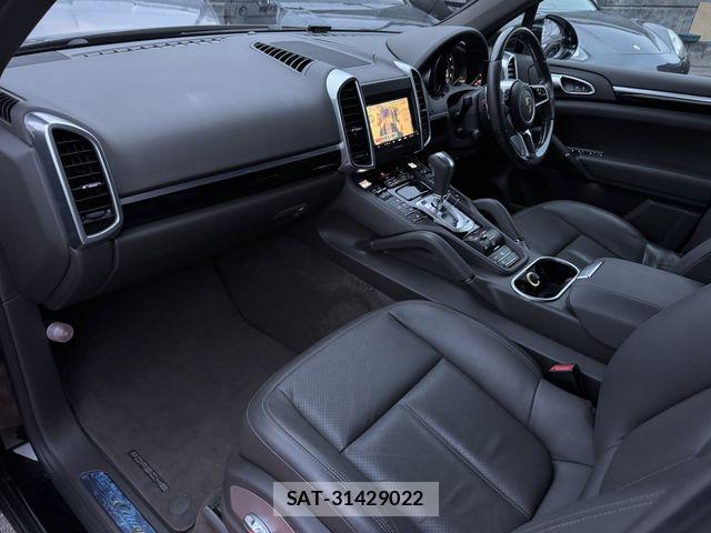 Porsche CAYENNE 2015-12 8563179-18