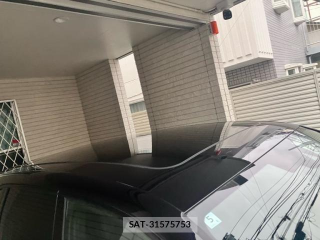 Porsche CAYENNE 2018-03 8660968-9