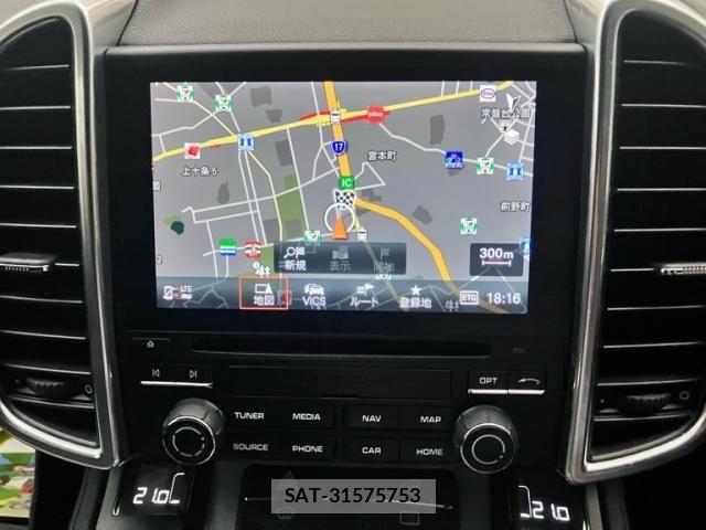 Porsche CAYENNE 2018-03 8660968-21