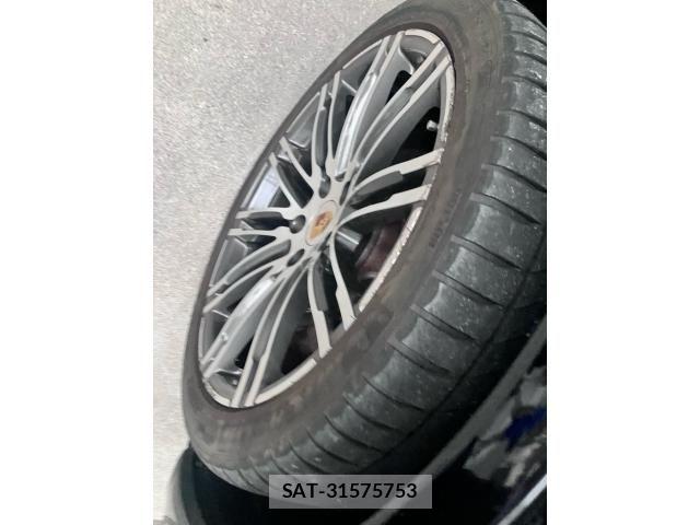 Porsche CAYENNE 2018-03 8660968-5