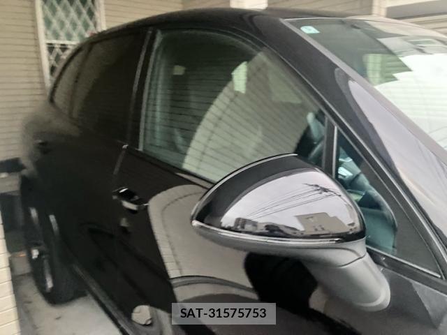 Porsche CAYENNE 2018-03 8660968-8