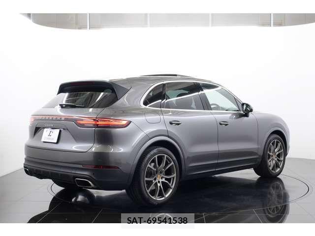 Porsche CAYENNE 2019-10 8686283-13