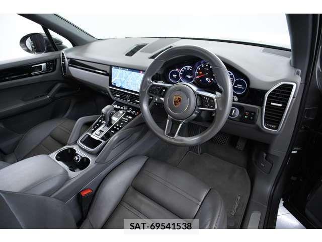 Porsche CAYENNE 2019-10 8686283-4