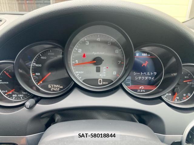Porsche CAYENNE 2011-09 8745210-16