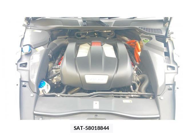 Porsche CAYENNE 2011-09 8745210-24