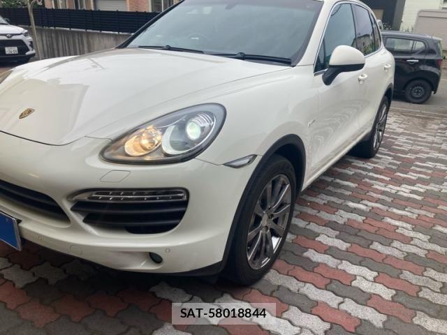 Porsche CAYENNE 2011-09 8745210-2
