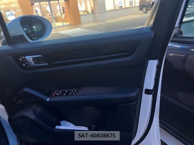 Porsche CAYENNE 2020-06 8781617-11