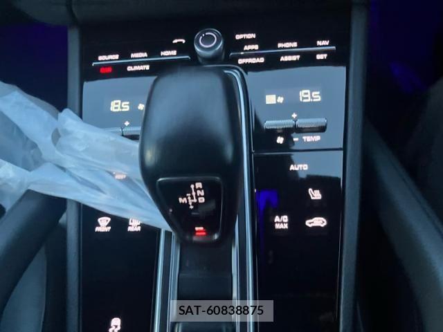 Porsche CAYENNE 2020-06 8781617-22