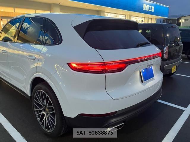 Porsche CAYENNE 2020-06 8781617-3