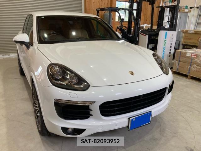 Porsche CAYENNE 2016-03 8831077-0