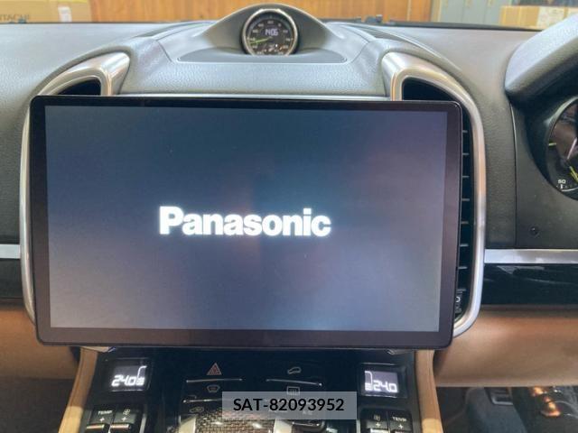 Porsche CAYENNE 2016-03 8831077-23