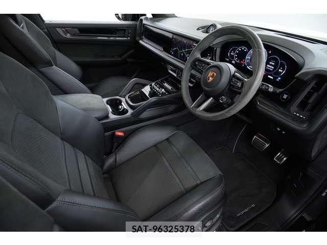 Porsche CAYENNE 2025-01 8850354-5