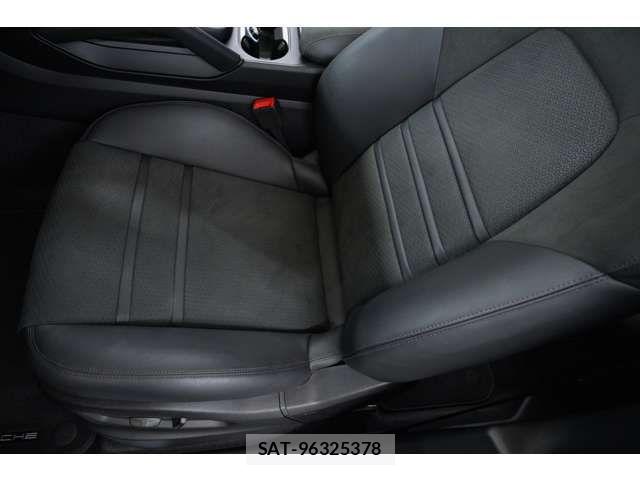 Porsche CAYENNE 2025-01 8850354-7