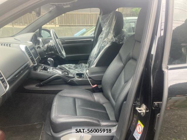 Porsche CAYENNE 2012-09 8881557-9