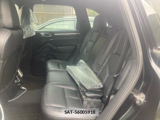 Porsche CAYENNE 2012-09 8881557-10