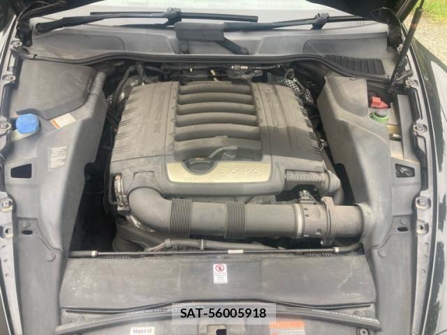 Porsche CAYENNE 2012-09 8881557-13