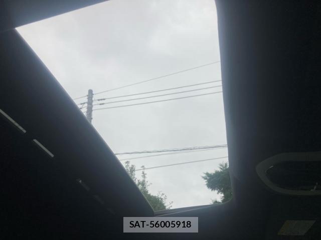 Porsche CAYENNE 2012-09 8881557-19