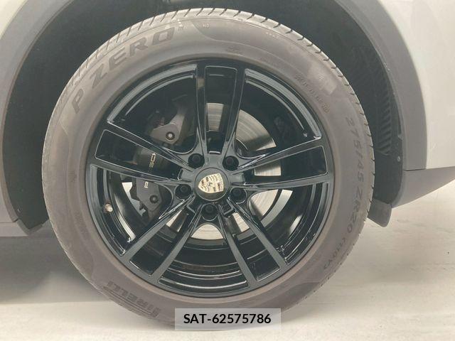 Porsche CAYENNE 2021-03 4640368-11