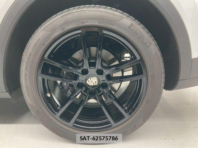 Porsche CAYENNE 2021-03 4640368-13