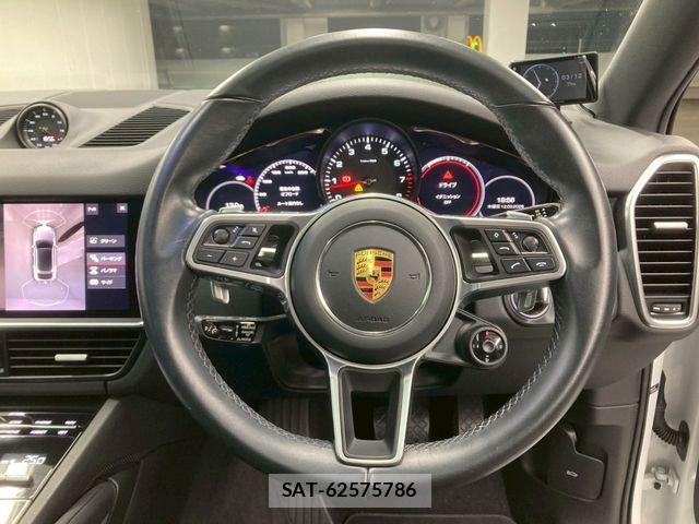 Porsche CAYENNE 2021-03 4640368-21