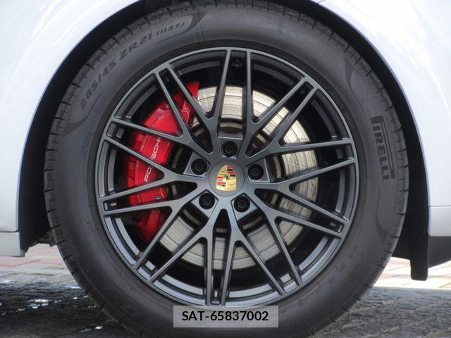 Porsche CAYENNE 2024-10 4976912-6