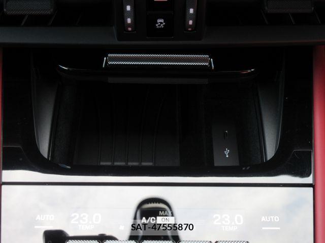 Porsche CAYENNE 2024-06 4976921-28