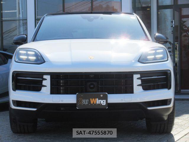 Porsche CAYENNE 2024-06 4976921-2