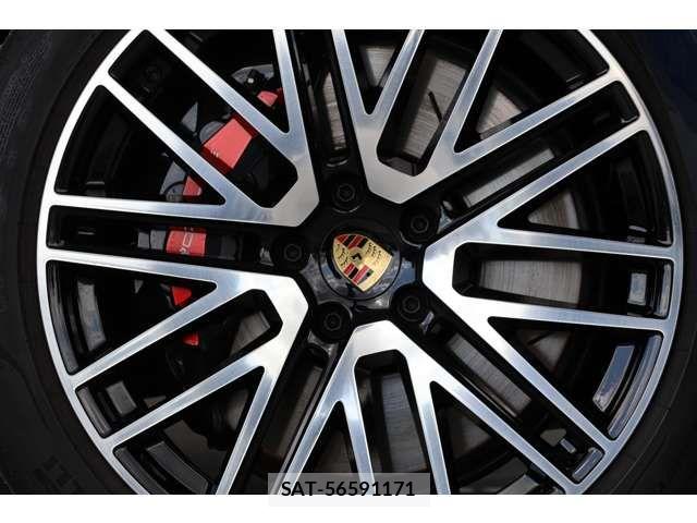Porsche CAYENNE 2024-06 6911148-11
