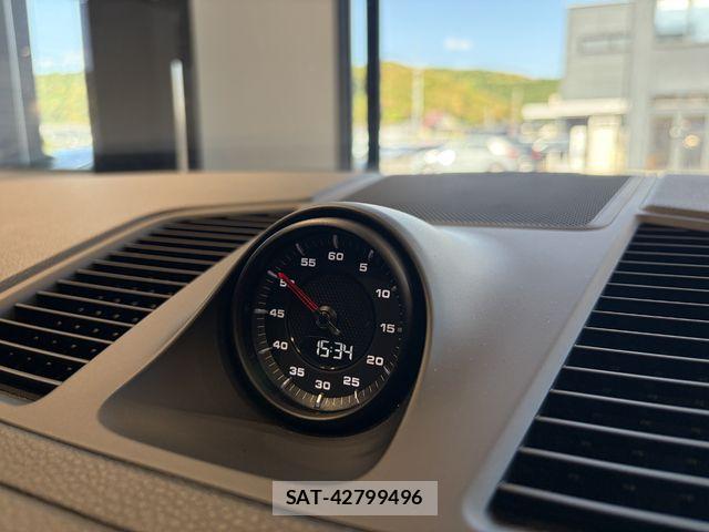 Porsche CAYENNE 2021-03 7456778-9