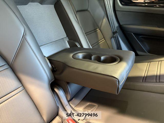 Porsche CAYENNE 2021-03 7456778-15
