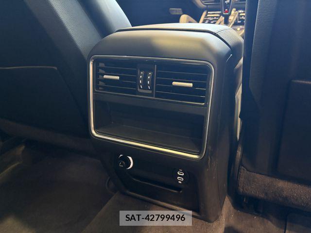 Porsche CAYENNE 2021-03 7456778-17
