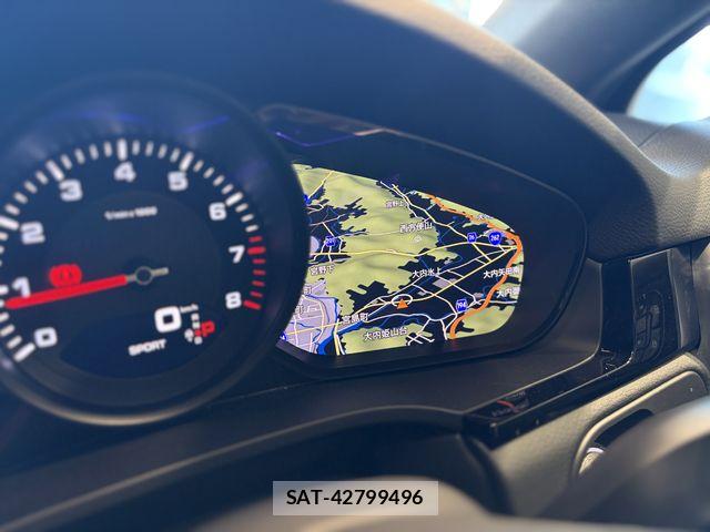 Porsche CAYENNE 2021-03 7456778-8