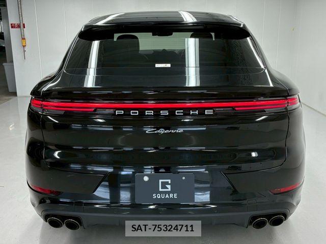 Porsche CAYENNE 2023-10 7619182-14