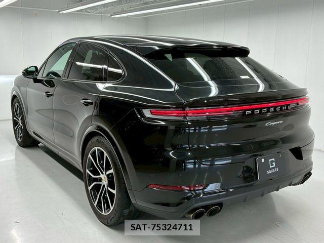 Porsche CAYENNE 2023-10 7619182-15