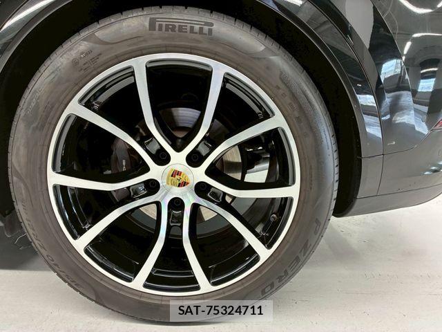 Porsche CAYENNE 2023-10 7619182-18