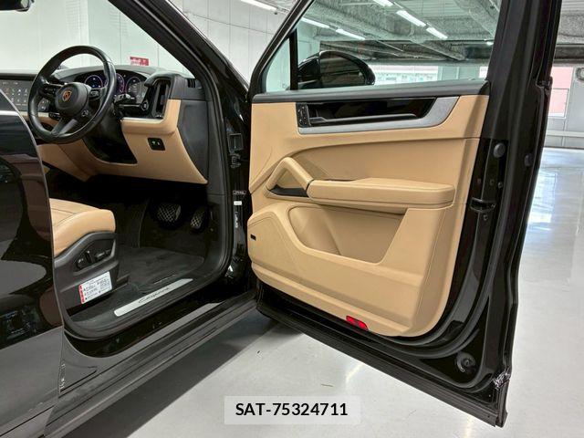 Porsche CAYENNE 2023-10 7619182-19