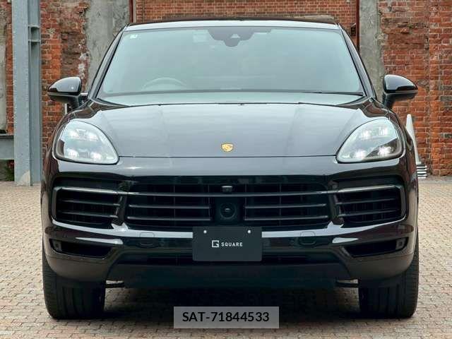 Porsche CAYENNE 2021-04 7619181-11