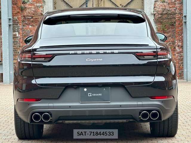 Porsche CAYENNE 2021-04 7619181-12
