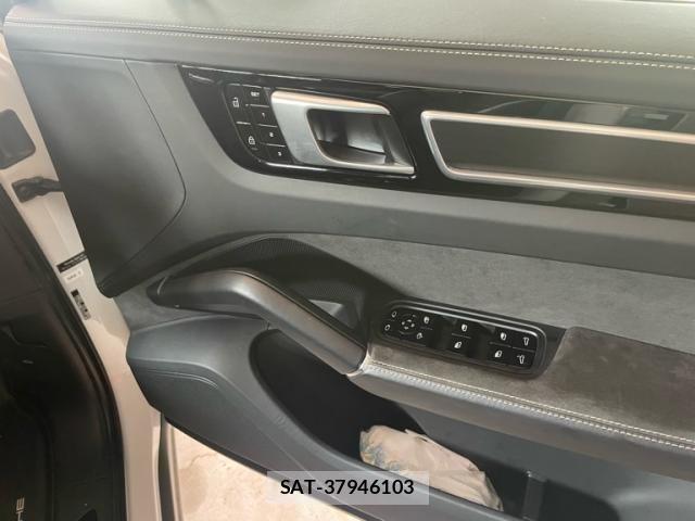Porsche CAYENNE 2020-12 7727211-10