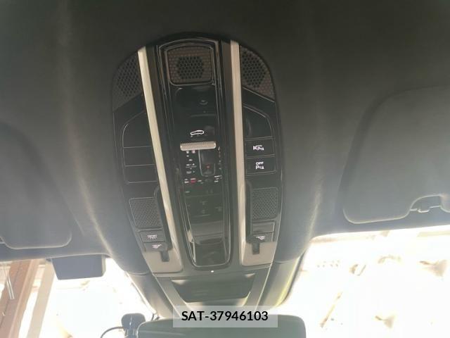 Porsche CAYENNE 2020-12 7727211-23