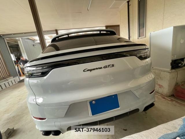 Porsche CAYENNE 2020-12 7727211-7